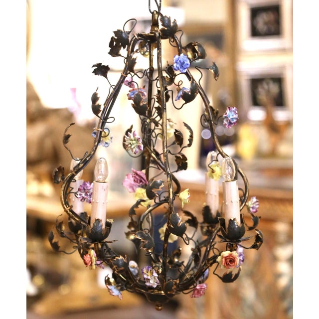 Early 20th Century Early 20th Century French Louis XV Four-Light Porcelain Flower Chandelier For Sale - Image 5 of 8