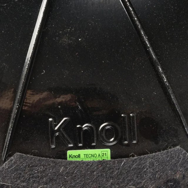 1980s Vintage Tulip Armchair from Knoll & Saarinen, 1980s For Sale - Image 5 of 6