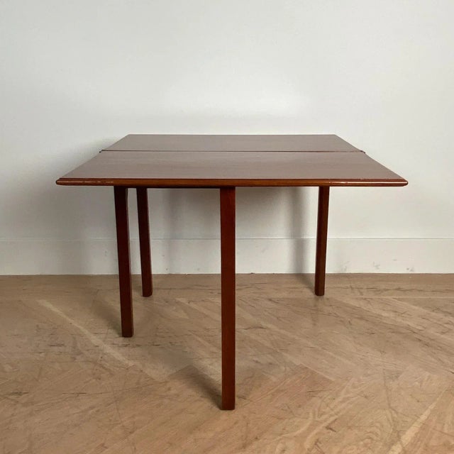 Wood Mahogany Tea Table, England 19th Century For Sale - Image 7 of 11
