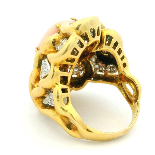 Vintage Italian Angel Skin Coral and Diamond Cocktail Ring in 18k Yellow Gold, Size 9 For Sale - Image 9 of 15