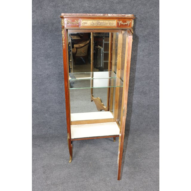 Francois Linke French Louis XV Style Bronze Mounted Narrow Vitrine C. 1915 For Sale - Image 9 of 16