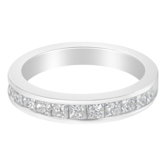 Women's 18K White Gold Princess Cut Diamond Band Ring (1 Cttw, G-H Color, SI1-SI2 Clarity) - Size 7-1/2 For Sale