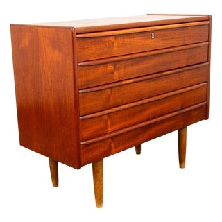 Mid Century Danish Modern Chest of Drawers Dresser Teak Vintage Locking 5 MCM For Sale