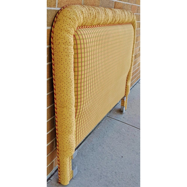 We have a pleasure to offer you this gorgeous Modern Canary Yellow Fabric Upholstered Full Size Headboard. Curved corners,...