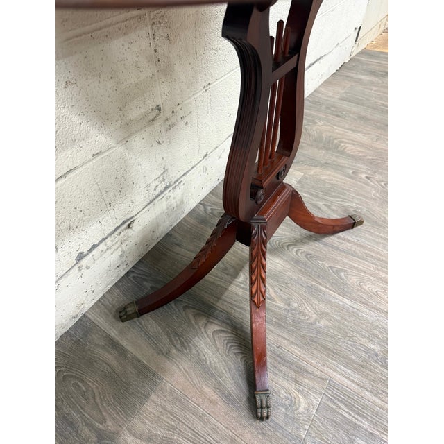 Duncan Phyfe Vintage Duncan Phyfe Style Mahogany Lyre Pedestal Base Accent Table For Sale - Image 4 of 16
