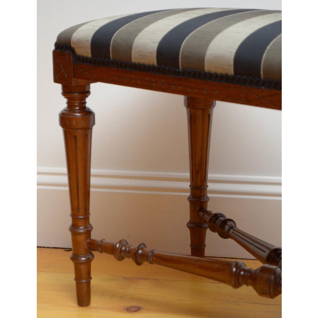 Antique Window Seat in Walnut, 1880 For Sale - Image 9 of 13
