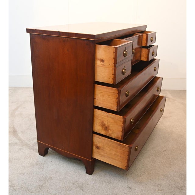 Scottish Georgian Sheraton Chest of Drawers in Mahogany, 1820s For Sale - Image 10 of 14