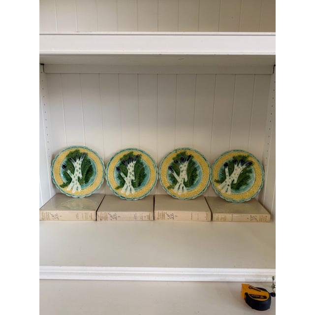 Ceramic Antique French Barbotine Majolica Asparagus Plates, Circa 1880–1900 - Set of Four For Sale - Image 7 of 8