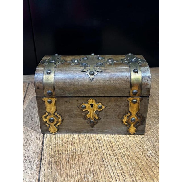 Victorian Brass Decorated Tea Caddy. An antique so will have signs of use and wear as you would expect, see pics 21 cms...