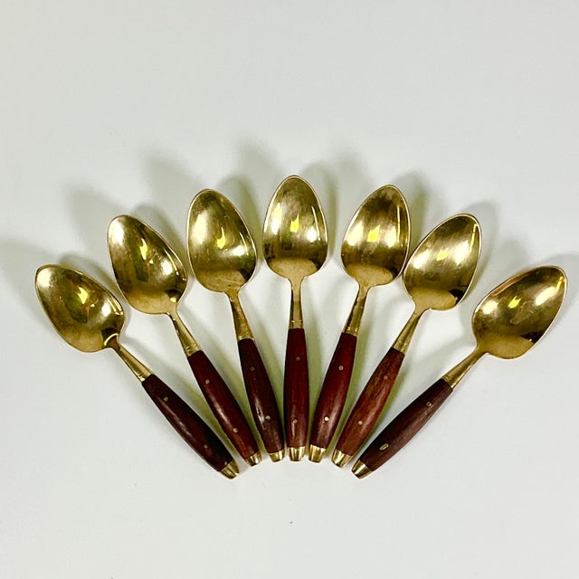1950s Vintage Hollywood Regency Chinoiserie Appetizer-Dessert Brass & Rosewood Spoons - Set of 7 For Sale - Image 4 of 11