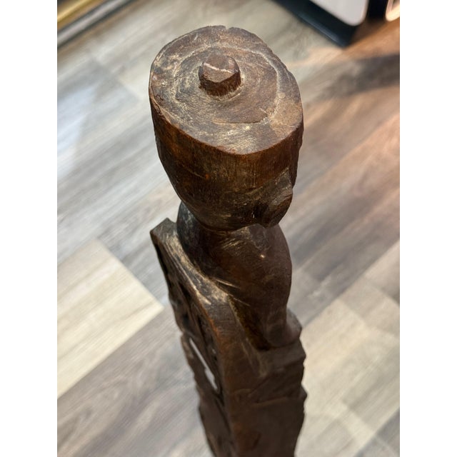 Vintage Dayak Hampatong Guardian Figure - Indonesian Tribal Ancestor Sculpture, Borneo Ironwood 30.25" For Sale - Image 10 of 13