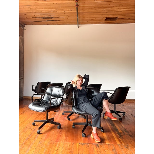 Black Charles Pollock Executive Chair (1963) Black Leather, 8 Available For Sale - Image 8 of 12