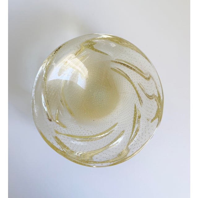 Hollywood Regency Large 1960s Murano Archimede Seguso Gold Fleck Bullicante Bowl, Attributed For Sale - Image 3 of 14