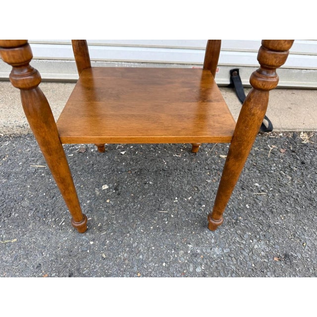 Mid 20th Century Vintage Ethan Allen Heirloom Nutmeg Maple Wood Side Table For Sale - Image 5 of 15