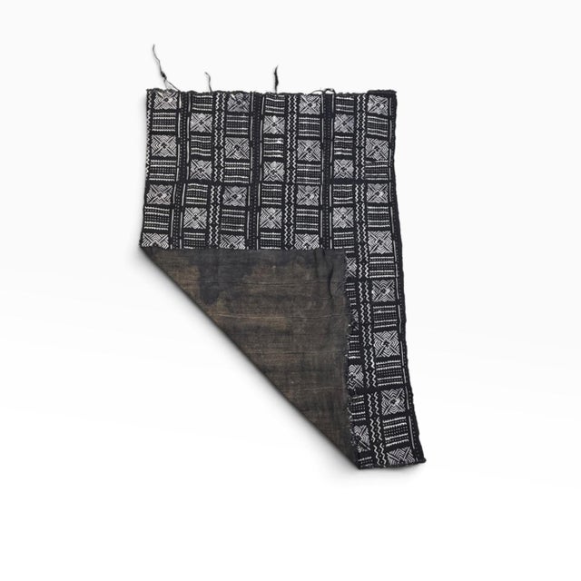 1980s Vintage African Black and White Mud Cloth Textile Mali 61" by 42" For Sale - Image 5 of 7