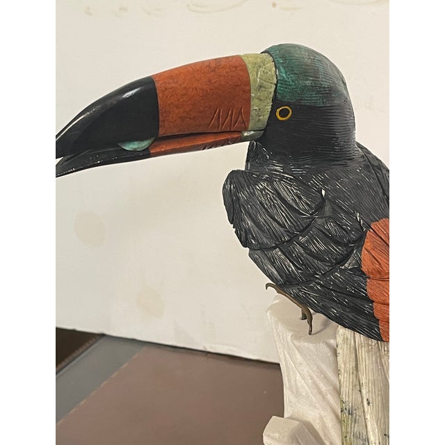 1960s 1960s Large Toucan Bird Semiprecious Stone Carved Bird Figurine For Sale - Image 5 of 8