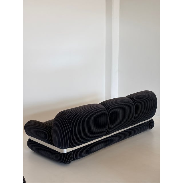 Metal Space Age Living Room Set in Dark Blue Striped Velvet and Metal, 1970s, Set of 3 For Sale - Image 7 of 18