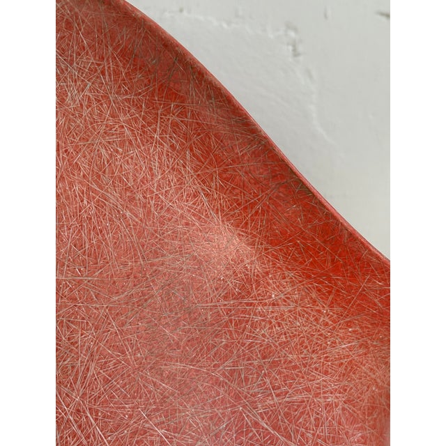 Vintage Salmon Fiberglass Armchair by Charles Eames for Herman Miller, 1962 For Sale - Image 14 of 18