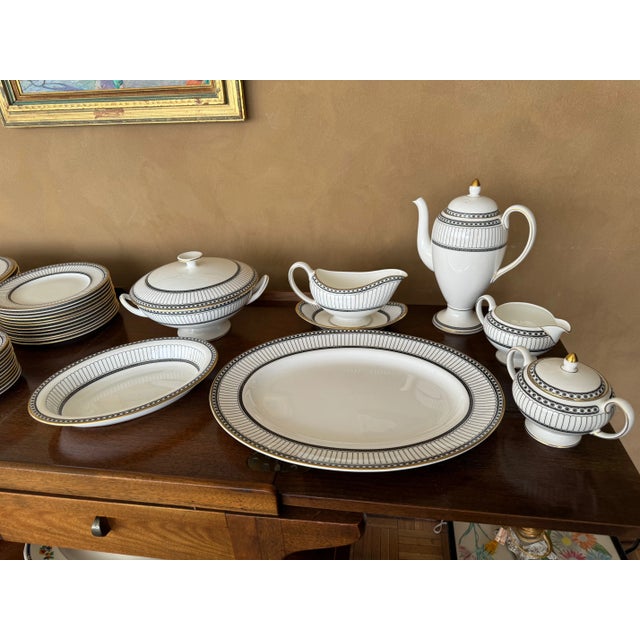 White 1980s Wedgewood Black "Colonnade" Bone China Dinner Service for Twelve- 67 Pieces For Sale - Image 8 of 11