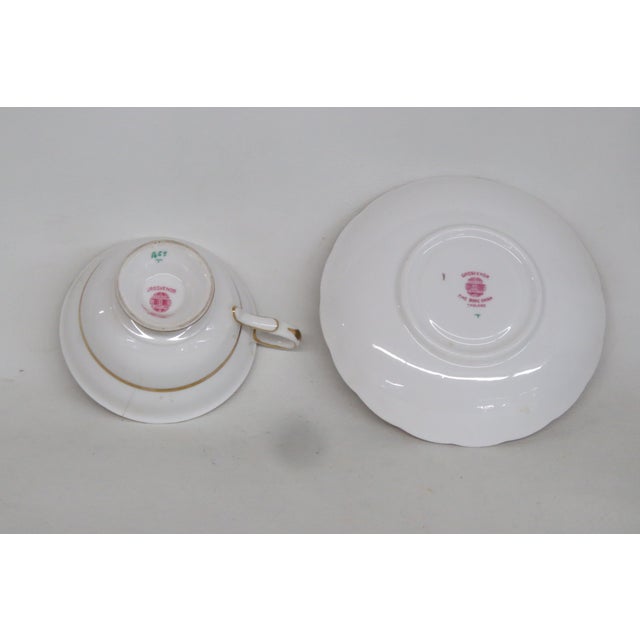 Ceramic Grosvenor English Jackson Gosline Bone China Set of Tea Cup and Saucer 4658b For Sale - Image 7 of 13