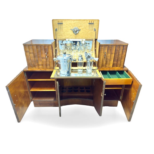 Wood 1930’s Art Deco Fluted Burr Walnut Cocktail Bar Server For Sale - Image 7 of 12