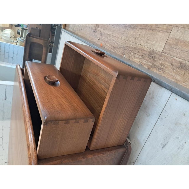 Mid-Century Modern Pandora Coffee Table in Elm by Lucian Ercolani for Ercol, 1980s For Sale - Image 16 of 18