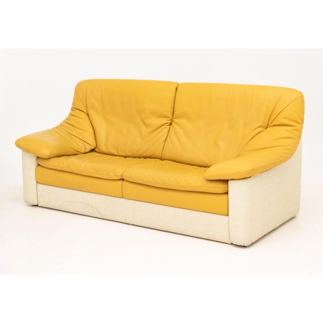 Late 20th Century Italian Gyform Two-Tone Leather Upholstered Sofa For Sale - Image 5 of 11