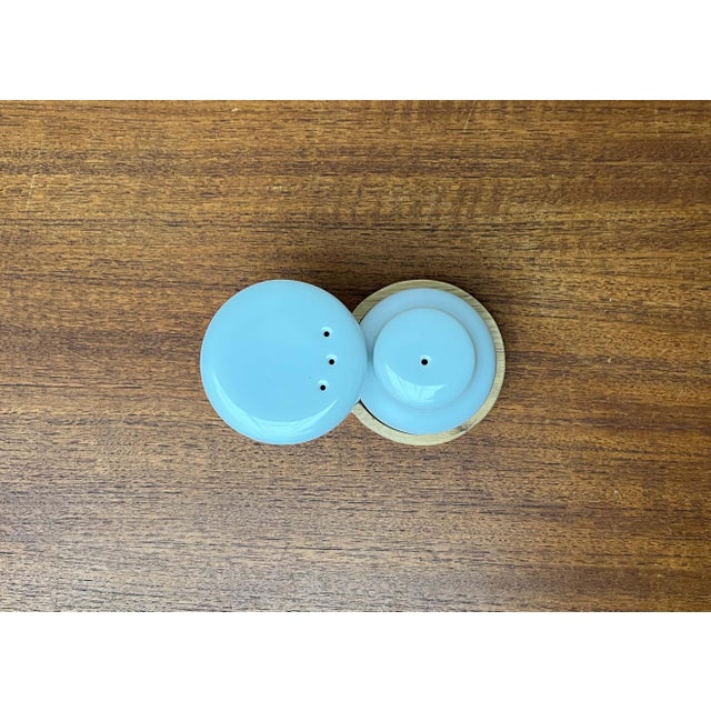 Swedish Model Fix Salt and Pepper Shakers in Ceramic and Wood by Julia Teutiger for Sagaform, Set of 3 For Sale - Image 17 of 18