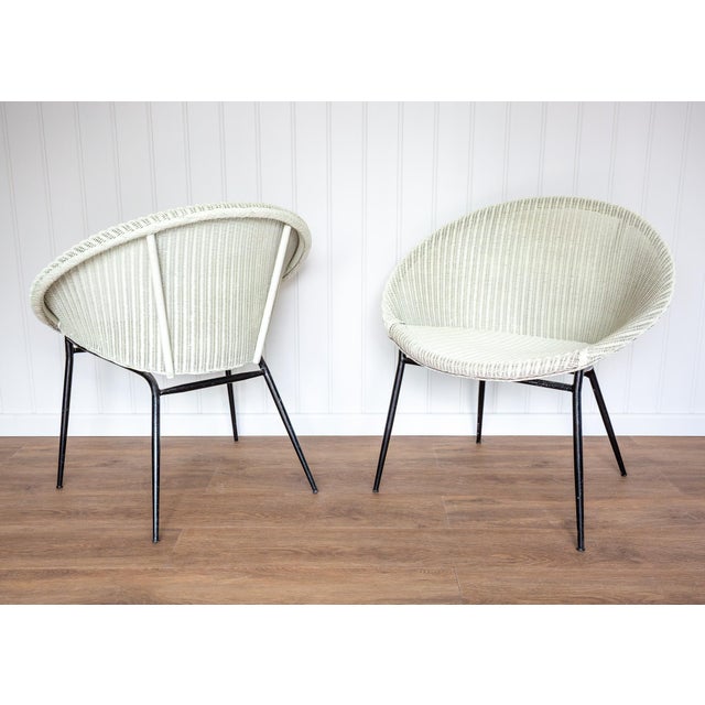 Mid-Century Modern Bauhaus Satellite Cocktail Lounge Chairs in Wicker and Steel by Lloyd Loom for Lusty, 1950s, Set of 2 For Sale - Image 13 of 18