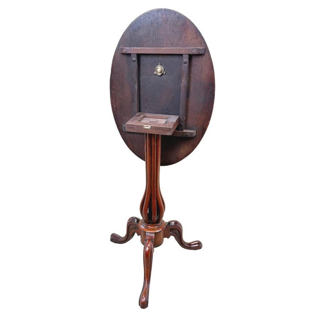 Wood Victorian Oval Burr Walnut Tripod Table, 1870 For Sale - Image 7 of 11
