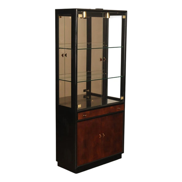 Henredon Scene Three Display Curio Cabinet For Sale