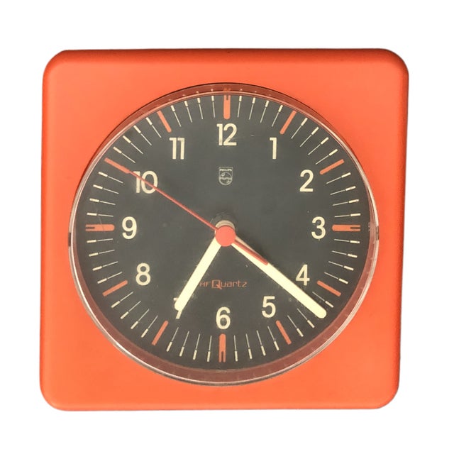 Plastic Vintage HF Quartz Wall Clock from Philips, 1970s For Sale - Image 7 of 7