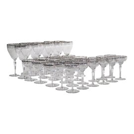 Example of Dorothy Thorpe Glasses