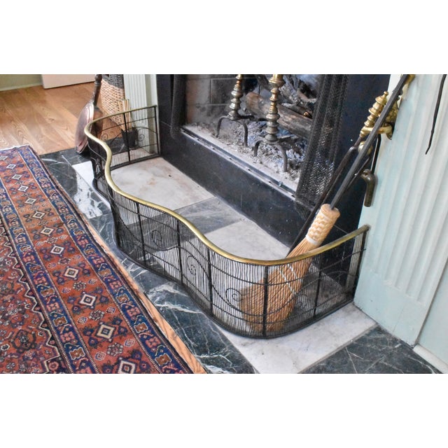 American 19th Century American Wire and Brass Fire Fender Federal Period For Sale - Image 3 of 6