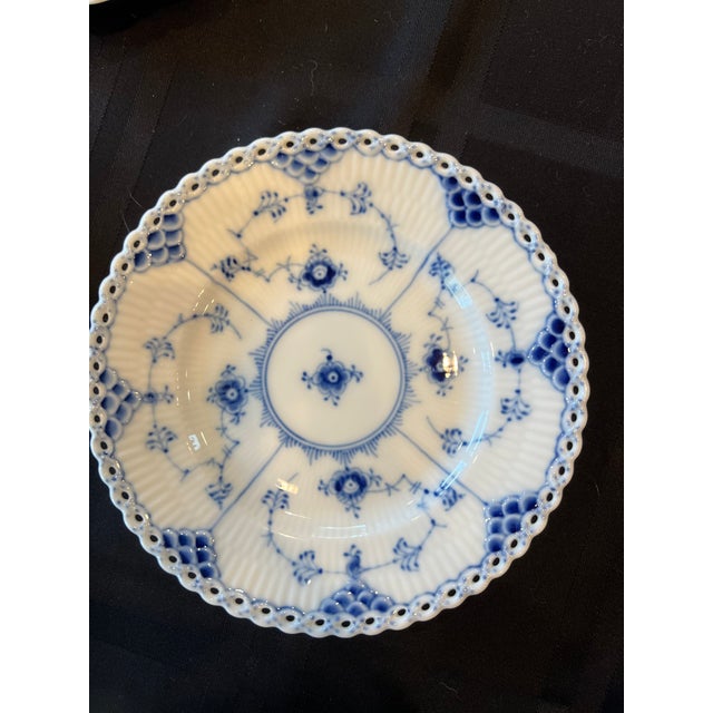 Late 20th Century Royal Copenhagen Blue Fluted Full Lace 4-Piece Place Setting (Excellent) _Place Setting #1 For Sale - Image 11 of 15