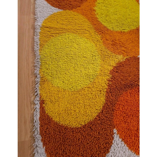 Mid-Century Modern Dutch Rug from Desso, 1970s, in Good conditions. Designed 1970 to 1979 I have official proof of...