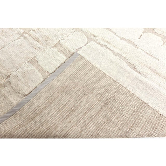 Off-white Modern Moroccan High-Low Wool Rug with Geometric Design by Doris Leslie Blau For Sale - Image 8 of 8
