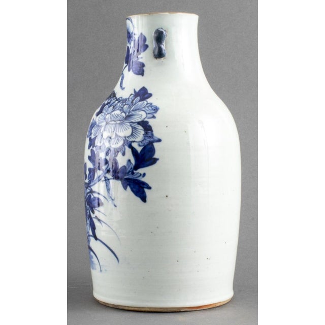Chinese Chinese Export Blue & White Porcelain Vase For Sale - Image 3 of 5