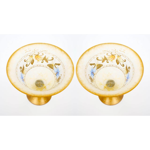 This elegant pair of Italian Venetian art glass compotes was made in Italy in the late 20th century and reflects the...