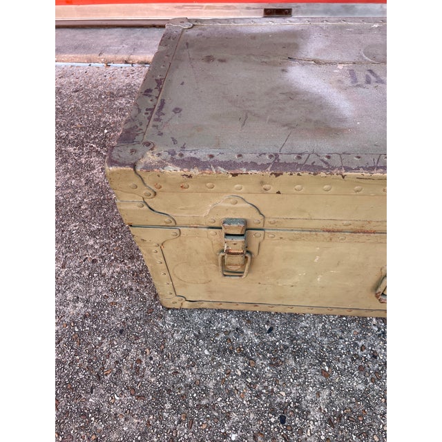 1950s Vintage Army Locker/Chest For Sale - Image 4 of 10