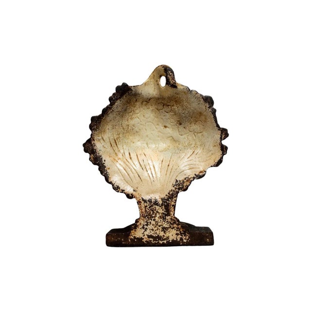 American Hubley #473 Phlox and Lillies of the Valley Painted Cast Iron Doorstop or Bookend For Sale - Image 3 of 9