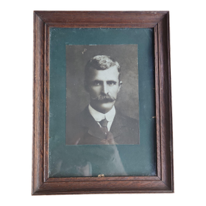 Late 1800s Cabinet Card Photograph - Attributed to Henry Lawson