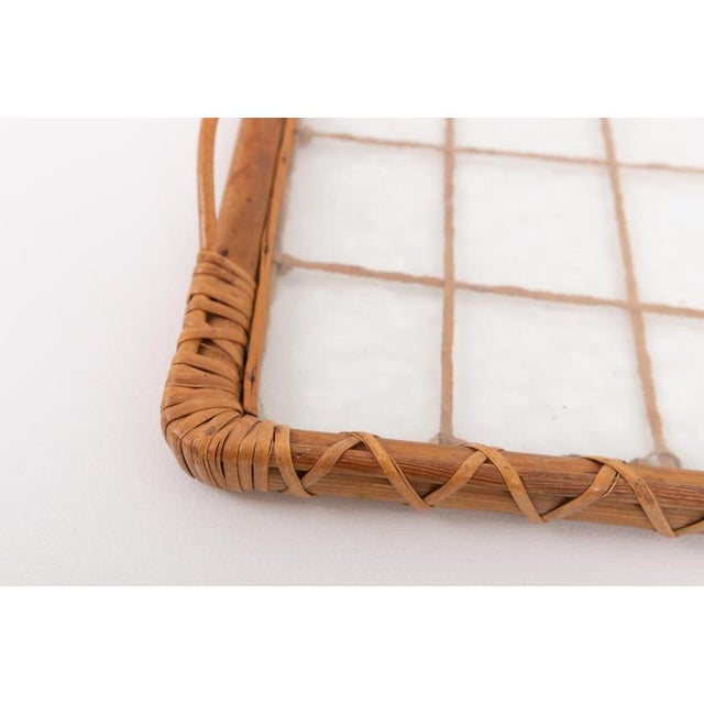 Vintage Italian Wicker and Glass Serving Tray, Italy, 1970s For Sale - Image 4 of 6