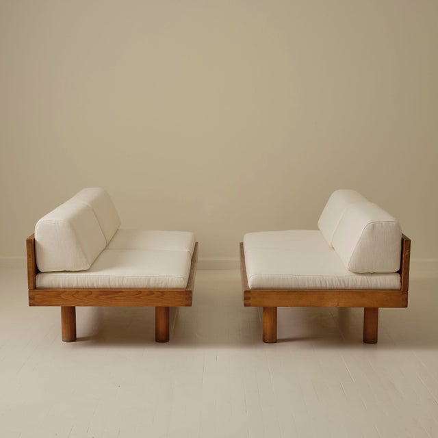 Brutalist Pierre Chapo "L09e" Two-Seater Sofas, a Pair, 1960s For Sale - Image 3 of 11