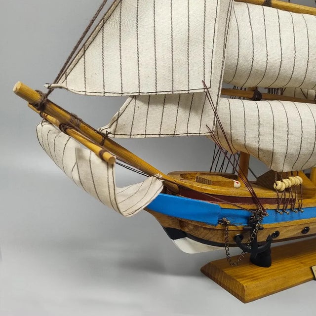 1970s Handmade HMS Endeavour Ship Model, England, 1970s For Sale - Image 5 of 8