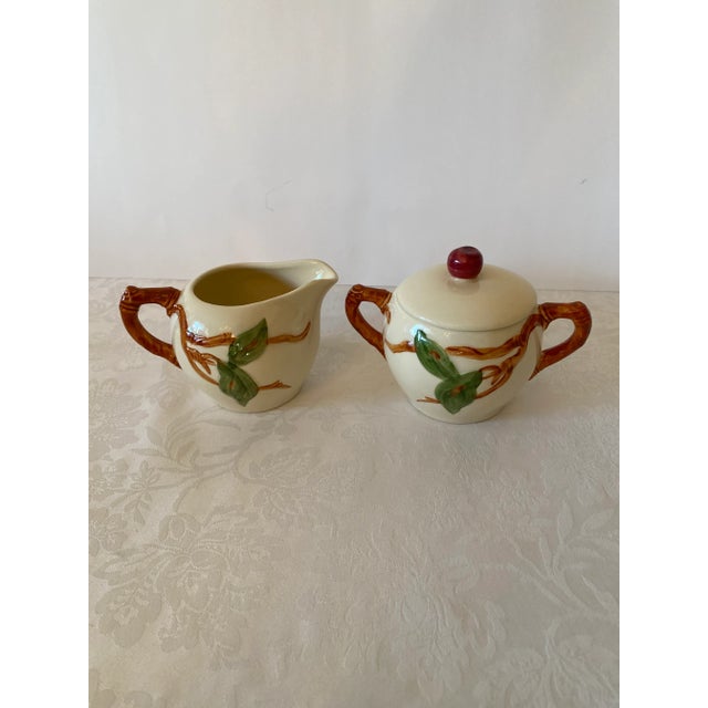 Traditional Late 20th Century Franciscan Apple Pattern Sugar Bowl With Lid and Creamer Excellent Condition For Sale - Image 3 of 11