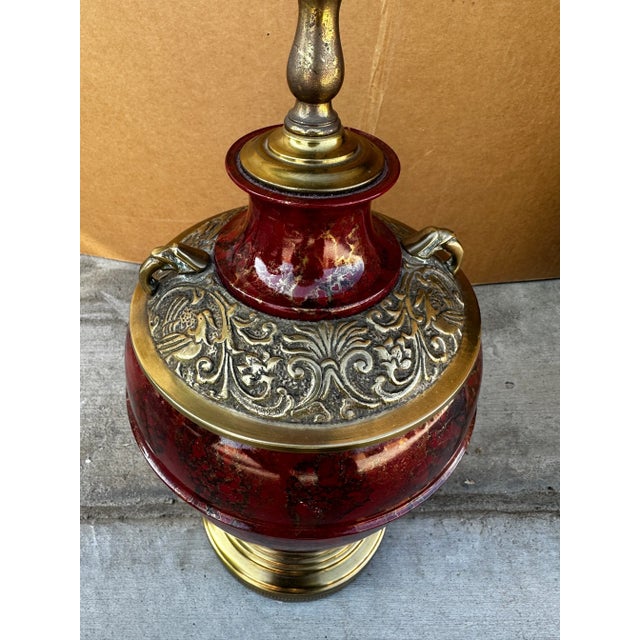 Chinoiserie Vintage Mark Thomas Brass Urn Table Lamp For Sale - Image 3 of 9