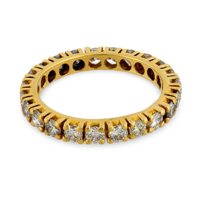 Vintage 1.40 Carat Round Brilliant Cut Diamond 18k Yellow Gold Eternity Band, Size 6.25 For Sale - Image 4 of 5