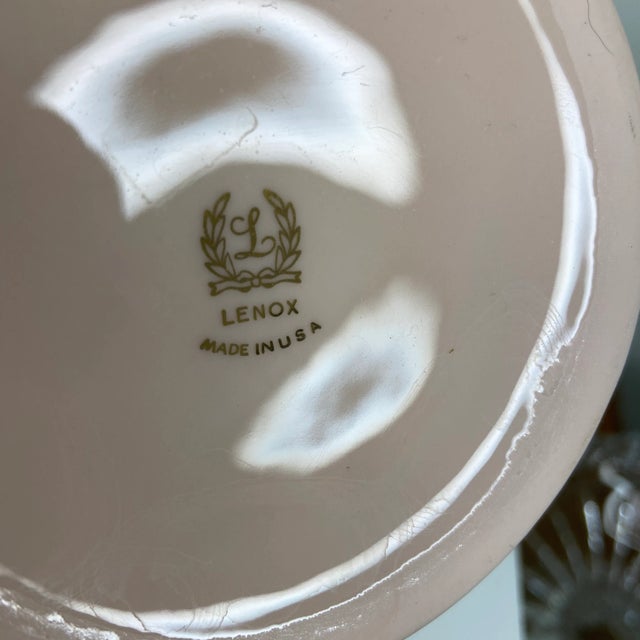 Mid 20th Century Mid-Century Lenox Pink Bud Vase With Gold Rim & Laurel Mark – Made in Usa For Sale - Image 5 of 8