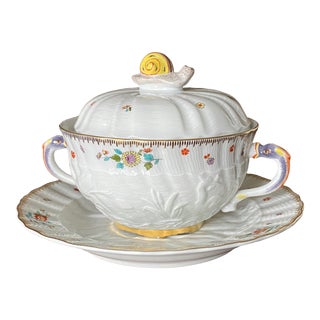 Meissen Swan Service With Indian Flowers With High Karat Gold 3 Piece Covered Soup Set For Sale